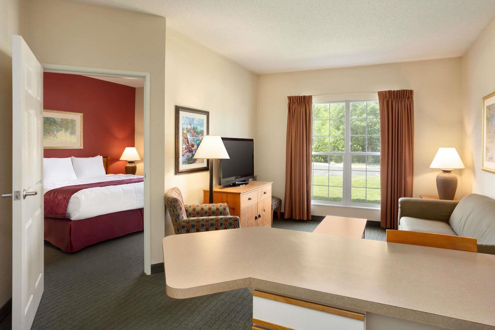 Hotel Baymont By Wyndham Wichita East Zewnętrze zdjęcie