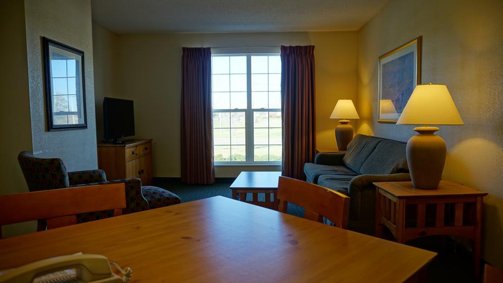 Hotel Baymont By Wyndham Wichita East Zewnętrze zdjęcie