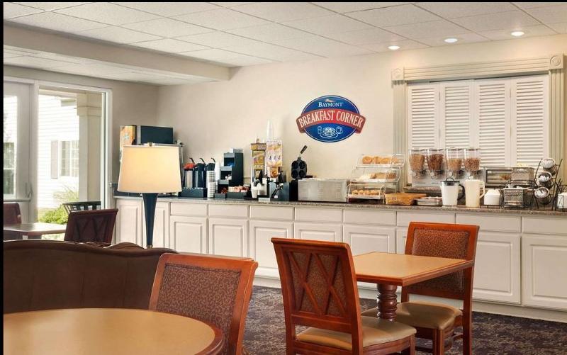 Hotel Baymont By Wyndham Wichita East Zewnętrze zdjęcie
